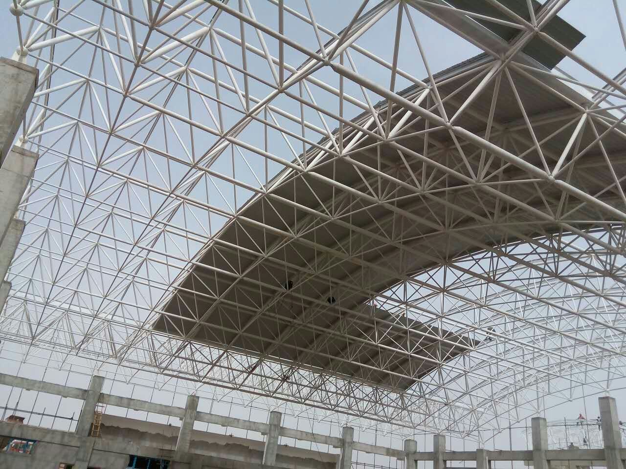 乌鲁木齐一汽网架